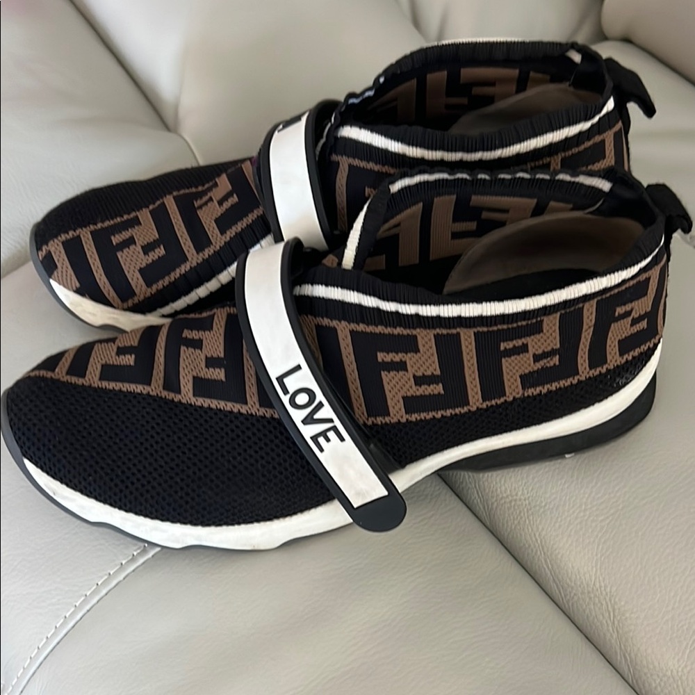 Fendi Black and Brown Sneakers with Iconic Monogram.Rockoko FF Knit sneakers